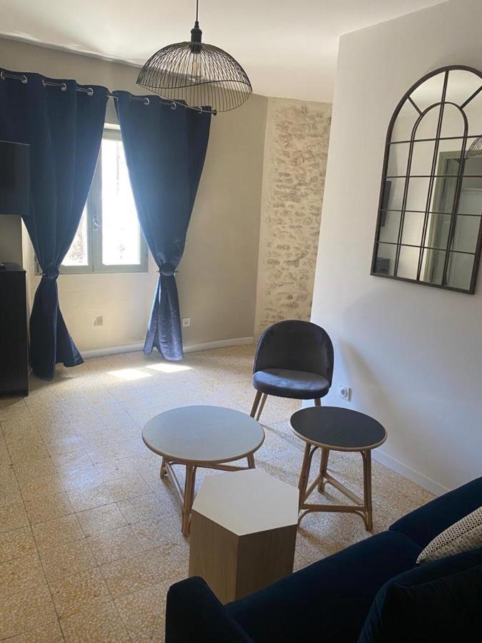 La Tour 2: Appart Neuf Au Coeur De La Petite Venise LʼIsle-sur-la-Sorgue المظهر الخارجي الصورة